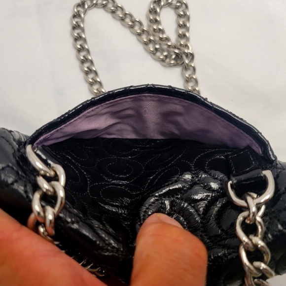 Coach quilted leather with c logo metal crossbody strap - Picture 3 of 10